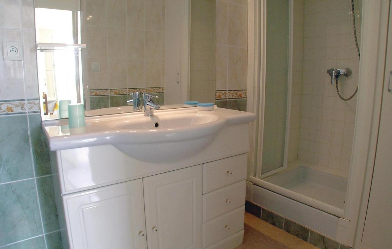 Amazing Apartment In Vaux Sur Mer With Wifi Kültér fotó
